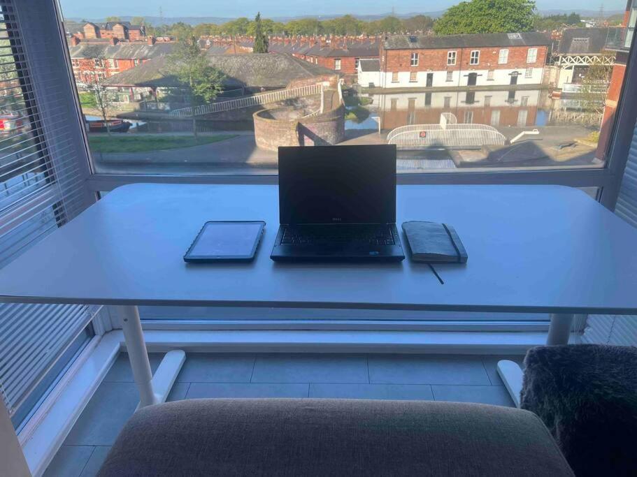 City Centre 2 Bed Apartment Chester Exteriér fotografie