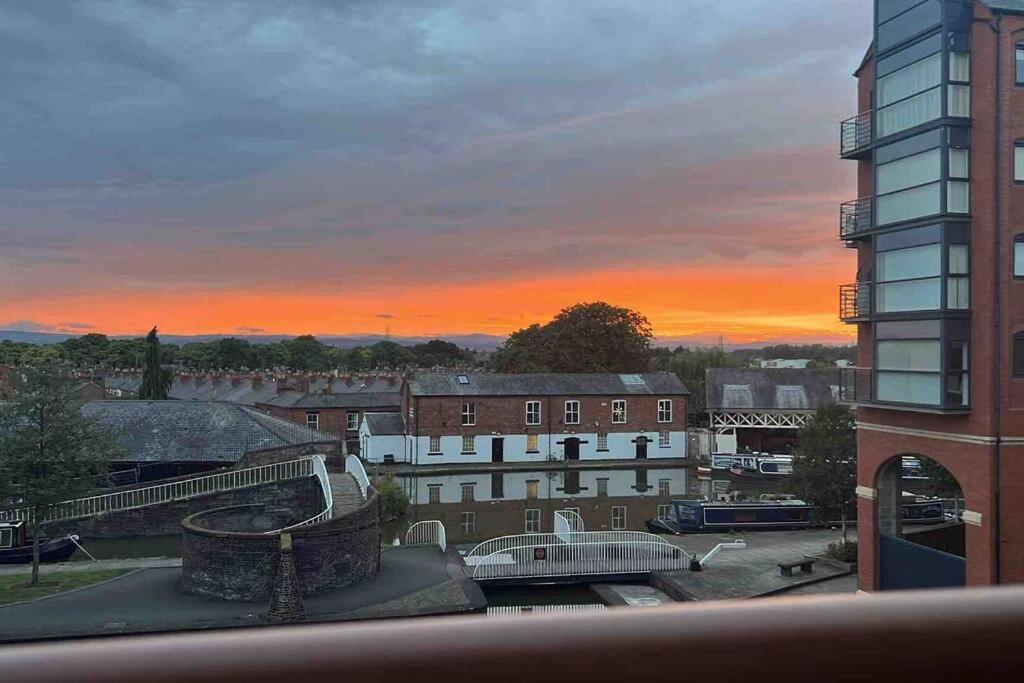 City Centre 2 Bed Apartment Chester Exteriér fotografie